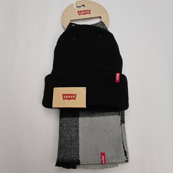Levi's Beanie and Scarf Outdoor Black Gray Gift Set - Picture 1 of 8